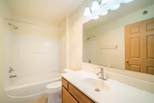 1046 River Pl Blvd, Waukesha, WI 53189 - Photo 8