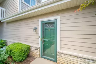 1046 River Pl Blvd, Waukesha, WI 53189 - Photo 22