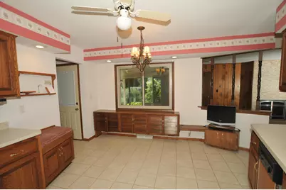 8150 S 58th St, Franklin, WI 53132 - Photo 16