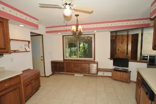 8150 S 58th St, Franklin, WI 53132 - Photo 16
