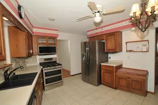 8150 S 58th St, Franklin, WI 53132 - Photo 14