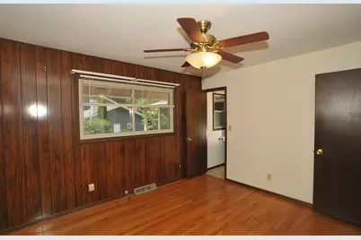 8150 S 58th St, Franklin, WI 53132 - Photo 22