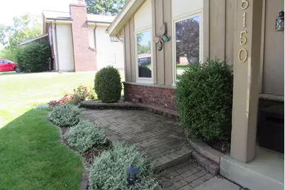 8150 S 58th St, Franklin, WI 53132 - Photo 4