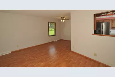 8150 S 58th St, Franklin, WI 53132 - Photo 18
