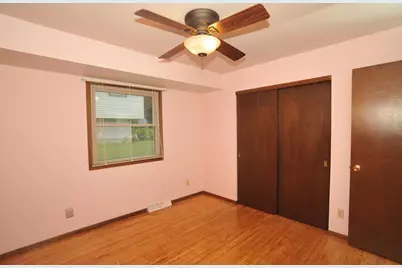 8150 S 58th St, Franklin, WI 53132 - Photo 24