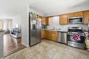 1418 87th St, Kenosha, WI 53143 - Photo 6