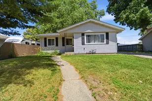 1418 87th St, Kenosha, WI 53143 - Photo 1