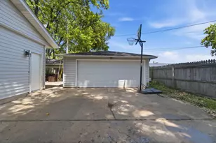 1418 87th St, Kenosha, WI 53143 - Photo 28