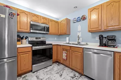 1296  Village Centre Dr #2, Somers, WI 53144 - Photo 10