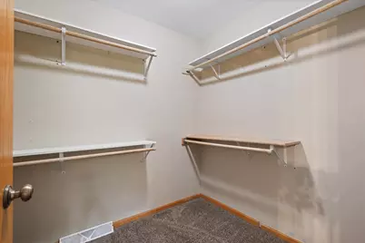 235 W Redding Cir, Belgium, WI 53004 - Photo 16