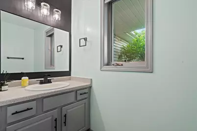 235 W Redding Cir, Belgium, WI 53004 - Photo 6