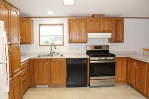 W1211 Hillview Dr, Concord, WI 53178 - Photo 10