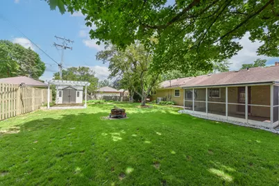 2127 N 122nd St, Wauwatosa, WI 53226 - Photo 44