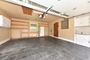2127 N 122nd St, Wauwatosa, WI 53226 - Photo 38