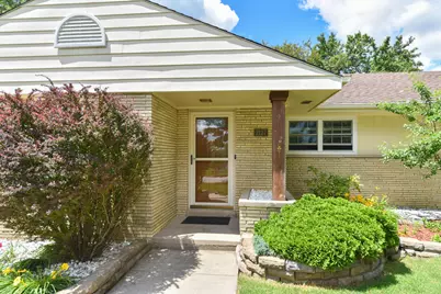 2127 N 122nd St, Wauwatosa, WI 53226 - Photo 2