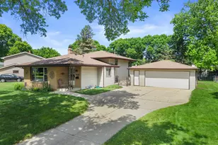 1826 Dewitt Ct, Waukesha, WI 53186 - Photo 1