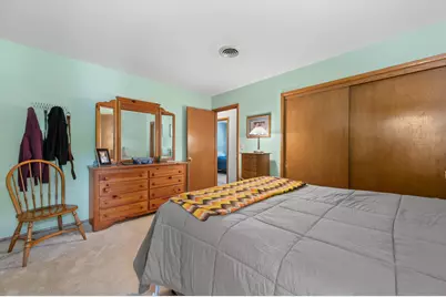 1826  Dewitt Ct, Waukesha, WI 53186 - Photo 12
