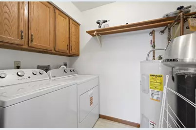 N91W7053  Evergreen Ct, Cedarburg, WI 53012 - Photo 10