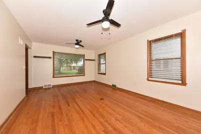 4333 N 62nd St, Milwaukee, WI 53216 - Photo 6
