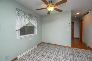 4423 S 61st St, Greenfield, WI 53220 - Photo 8