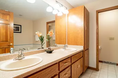 645  Willowick Ct #A, Brookfield, WI 53045 - Photo 16