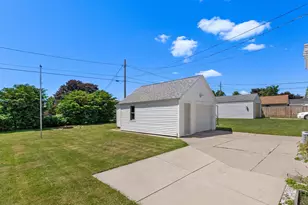 1709 Grand Ave, Manitowoc, WI 54220 - Photo 20