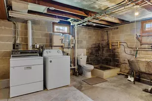 1709 Grand Ave, Manitowoc, WI 54220 - Photo 22