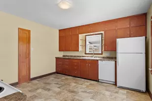 1709 Grand Ave, Manitowoc, WI 54220 - Photo 8