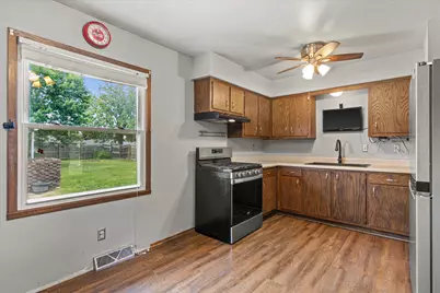 8359 N Celina St, Milwaukee, WI 53224 - Photo 8