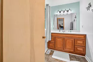 W257S2719 Genesee Rd, Waukesha, WI 53188 - Photo 16