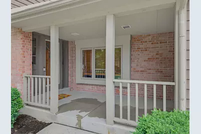 3532 S 121st Ct, Greenfield, WI 53228 - Photo 10