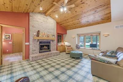 3532 S 121st Ct, Greenfield, WI 53228 - Photo 26