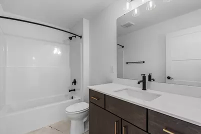 W251N2385  Valleyview Cir, Pewaukee, WI 53072 - Photo 24