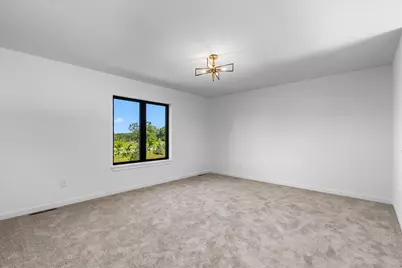 W251N2385  Valleyview Cir, Pewaukee, WI 53072 - Photo 22