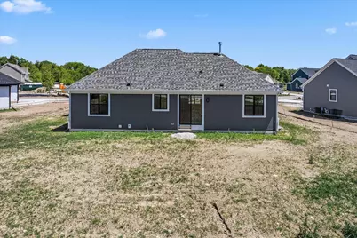 W251N2437  Valleyview Cir, Pewaukee, WI 53072 - Photo 22