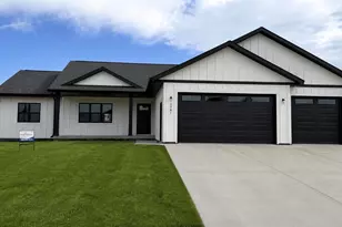 1361 Annapolis Dr, Holmen, WI 54636 - Photo 1