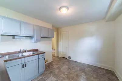 2222 N 51st St, Milwaukee, WI 53208 - Photo 12
