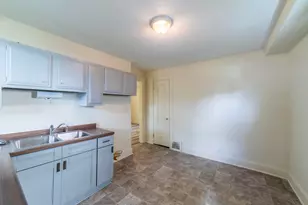 2222 N 51st St, Milwaukee, WI 53208 - Photo 12