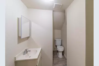 2222 N 51st St, Milwaukee, WI 53208 - Photo 20