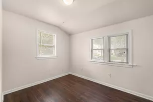 2154 S 86th St, West Allis, WI 53227 - Photo 10