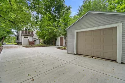 5676 N 43rd St, Milwaukee, WI 53209 - Photo 24