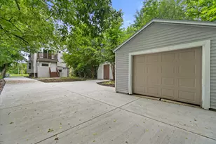 5676 N 43rd St, Milwaukee, WI 53209 - Photo 24