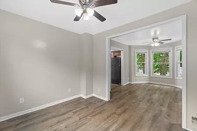 5676 N 43rd St, Milwaukee, WI 53209 - Photo 8