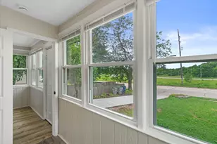 5676 N 43rd St, Milwaukee, WI 53209 - Photo 2