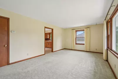 N92W16938  Roger Ave, Menomonee Falls, WI 53051 - Photo 32