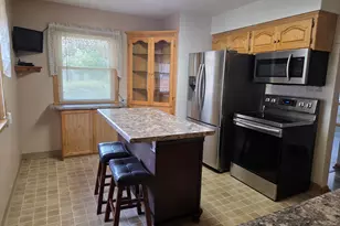 2306 S 85th St, West Allis, WI 53227 - Photo 2
