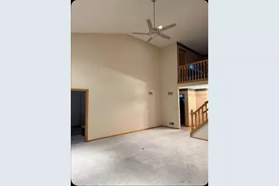 11028 W Daphne St, Milwaukee, WI 53224 - Photo 8