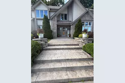 11028 W Daphne St, Milwaukee, WI 53224 - Photo 2
