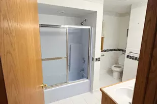 11028 W Daphne St, Milwaukee, WI 53224 - Photo 18