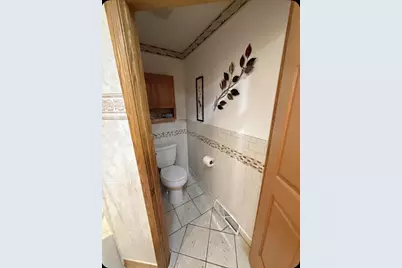 11028 W Daphne St, Milwaukee, WI 53224 - Photo 14